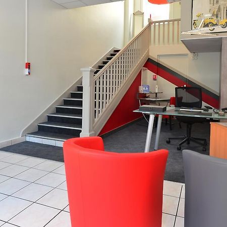 Hotel La Croix Blanche Tarbes Zewnętrze zdjęcie