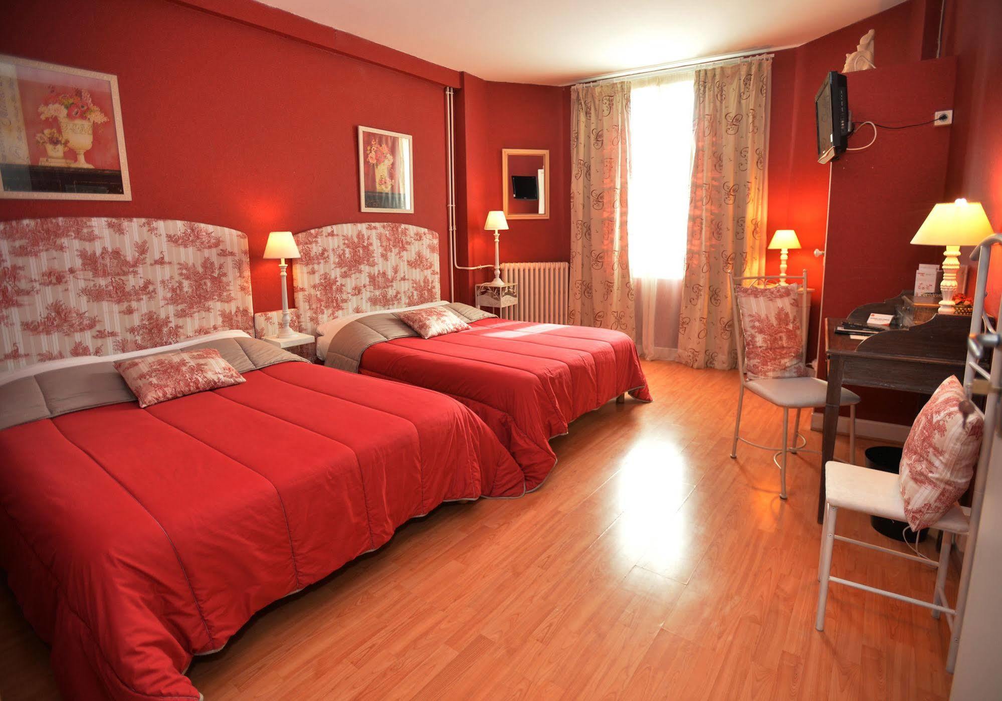 Hotel La Croix Blanche Tarbes Zewnętrze zdjęcie