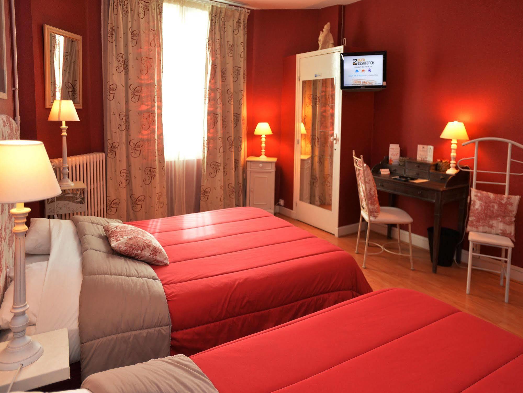 Hotel La Croix Blanche Tarbes Zewnętrze zdjęcie
