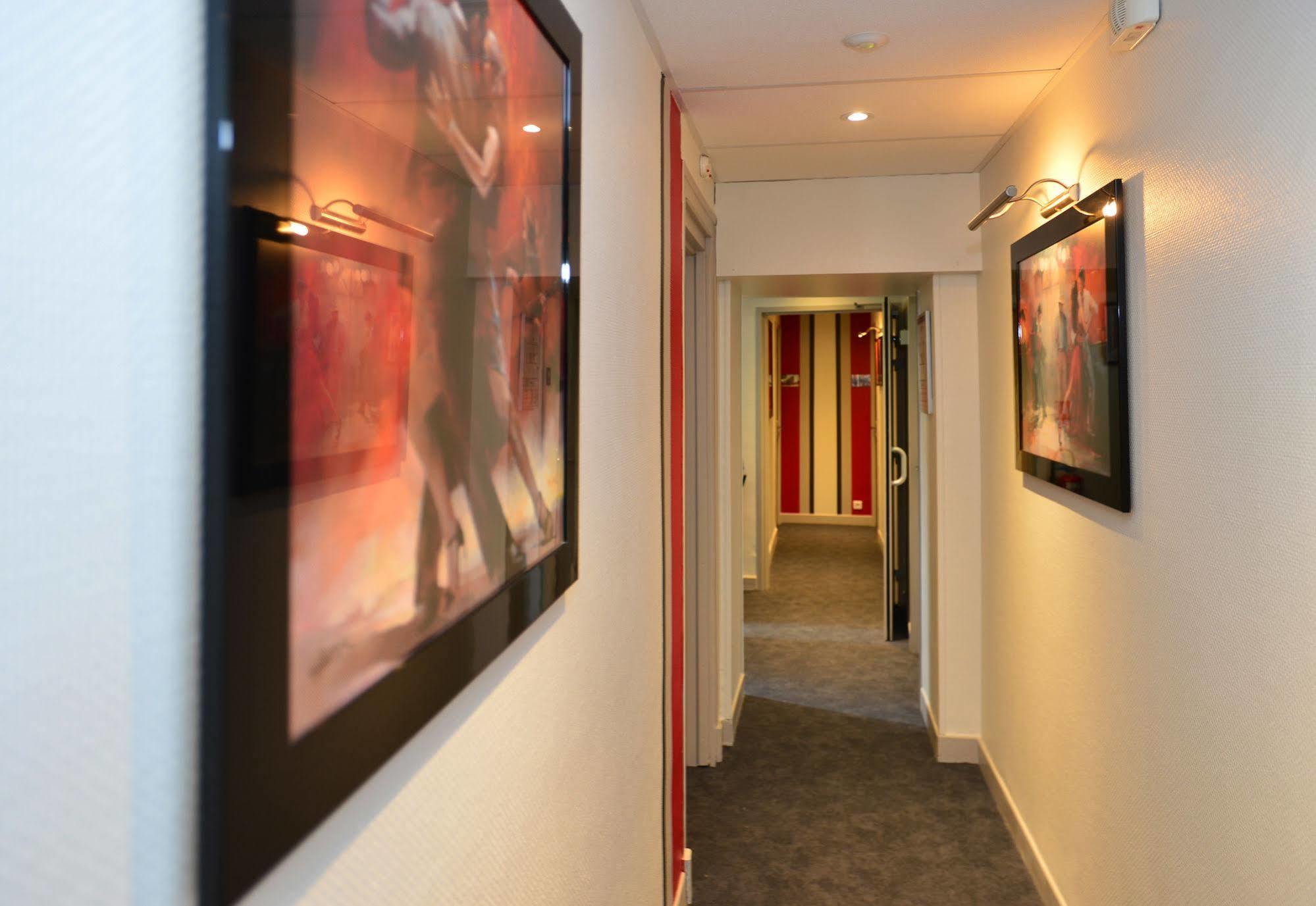 Hotel La Croix Blanche Tarbes Zewnętrze zdjęcie